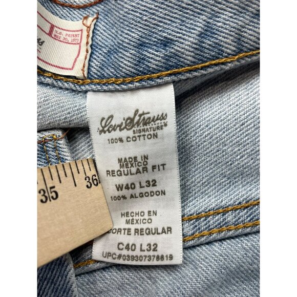 Vintage Levis Strauss 519 Mens 39x30.5 Signature Regular Fit Jeans Light Wash - Picture 4 of 14